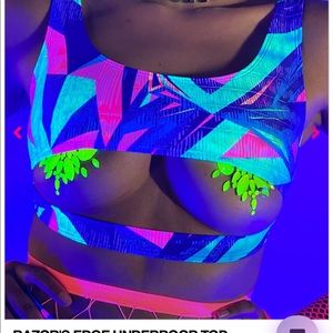 New with tags Rave Wonderland 2-piece Razor’s Edge